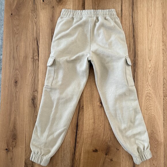 NEW BALANCE KIDS HOODIE & SWEATPANTS - Picture 6 of 12